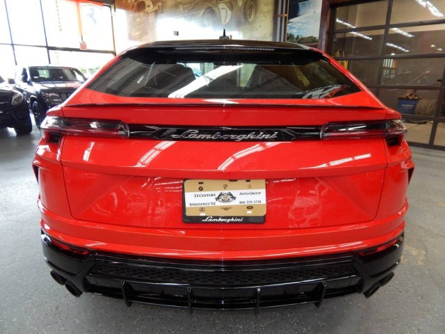 2020 Lamborghini Urus