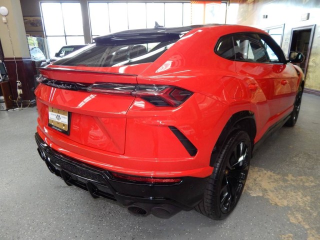 2020 Lamborghini Urus
