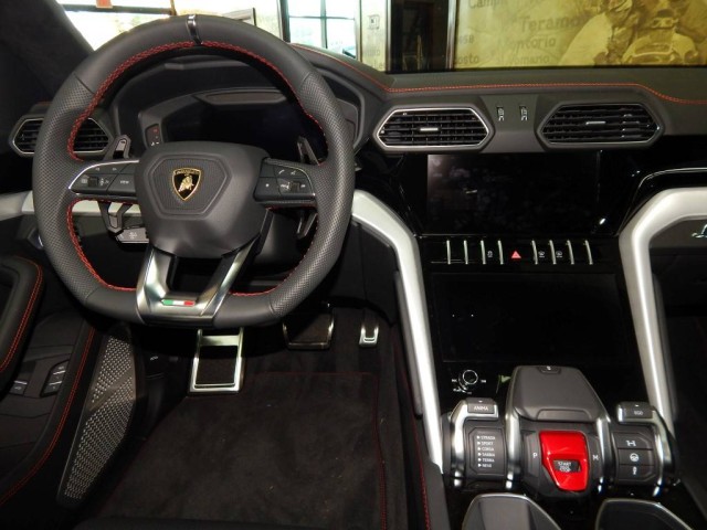 2020 Lamborghini Urus