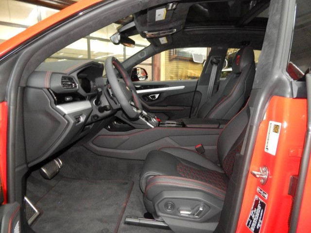 2020 Lamborghini Urus