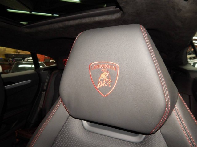 2020 Lamborghini Urus