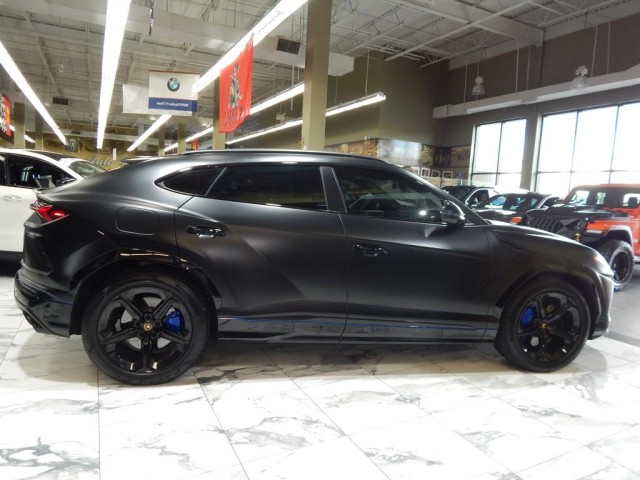 2020 Lamborghini Urus AWD