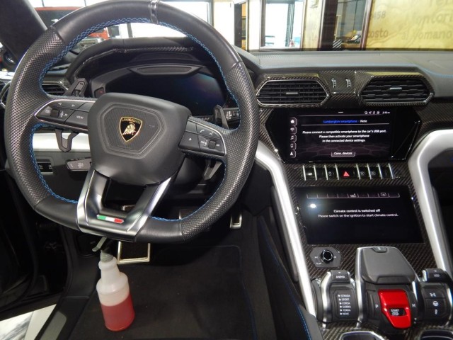 2020 Lamborghini Urus AWD