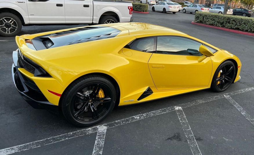 2022 Lamborghini Huracan EVO