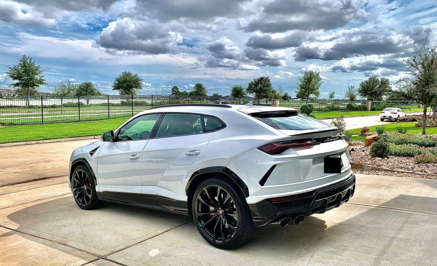 2022 Lamborghini Urus