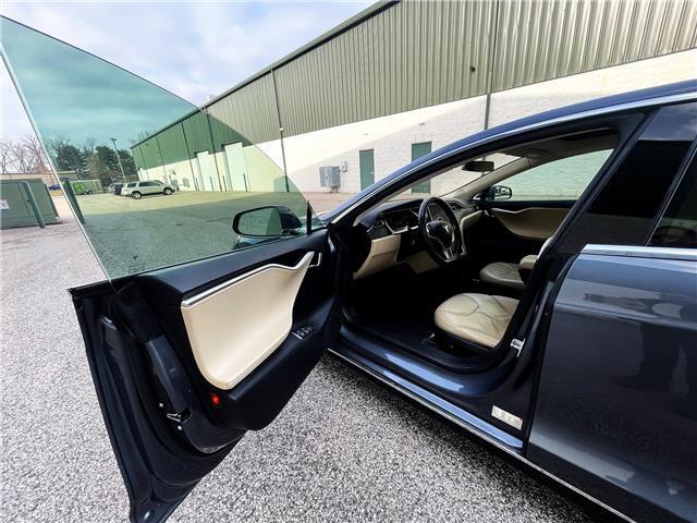 2013 Tesla Model S 85