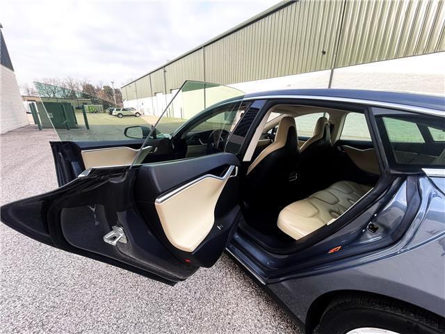 2013 Tesla Model S 85