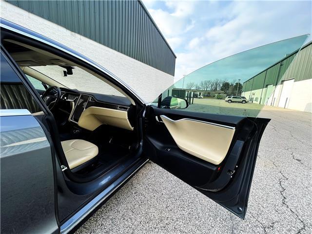 2013 Tesla Model S 85