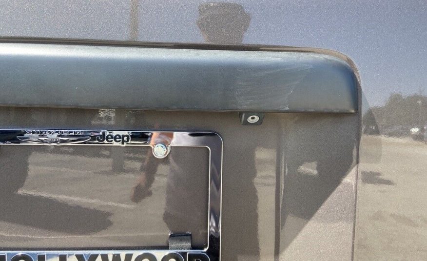 2014 Nissan NV SL