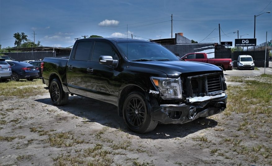 2018 Nissan Titan SV