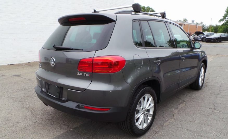 2015 Volkswagen Tiguan SE