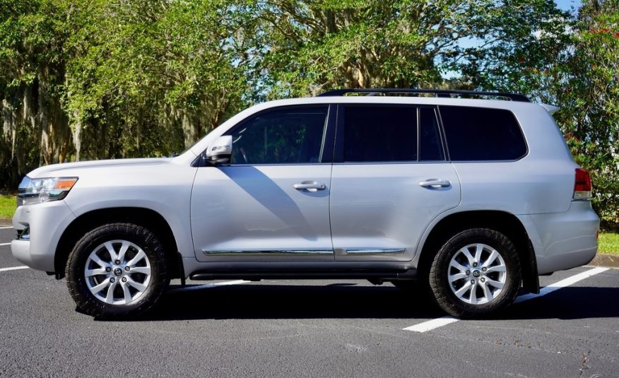2016 Toyota Land Cruiser 1 OWNER SOUTHERN NO RUST CLEAN