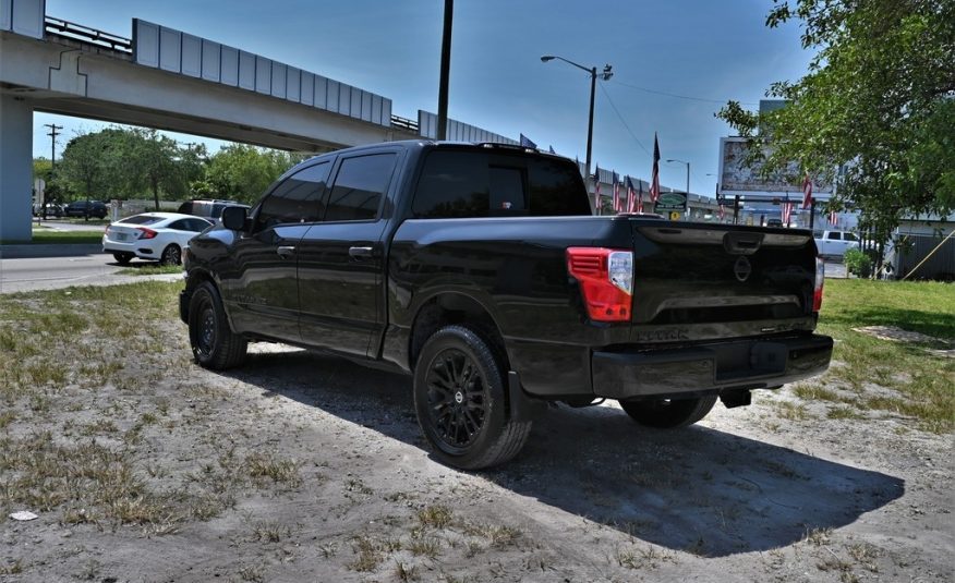 2018 Nissan Titan SV