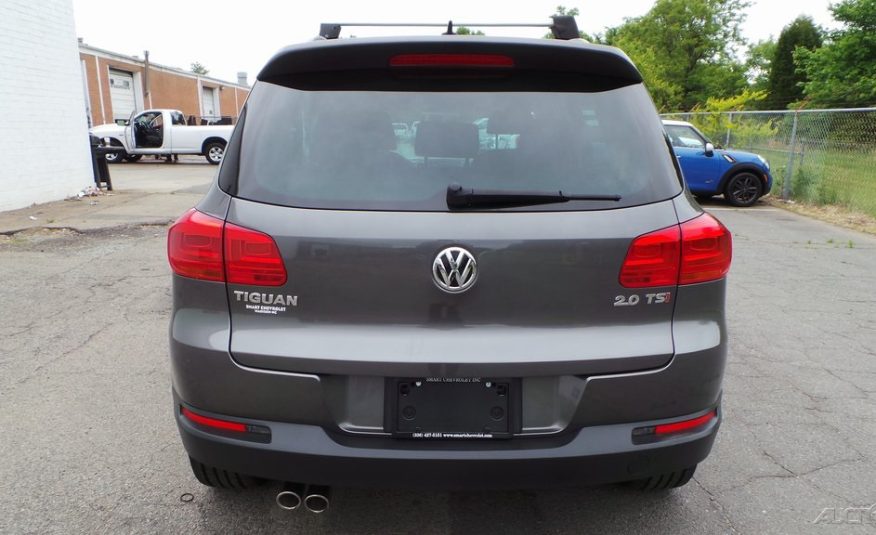 2015 Volkswagen Tiguan SE