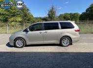 2016 Toyota Sienna XLE