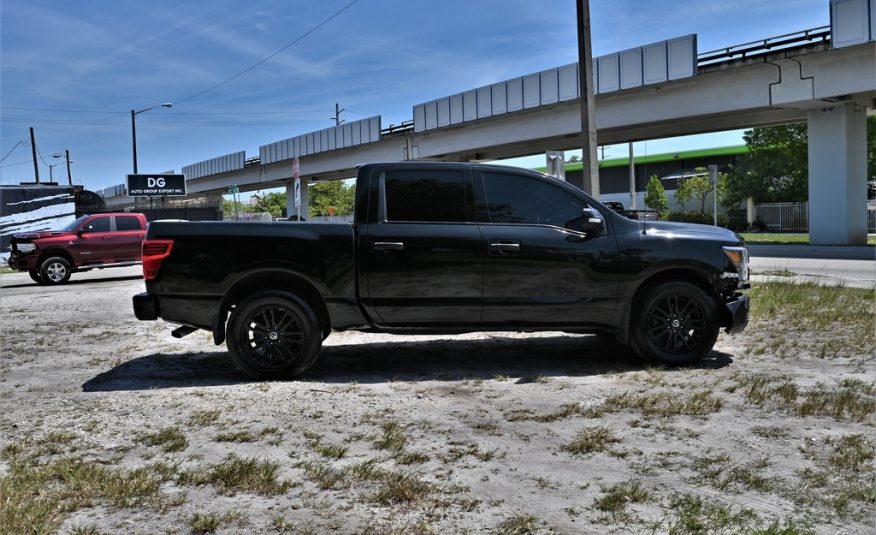 2018 Nissan Titan SV