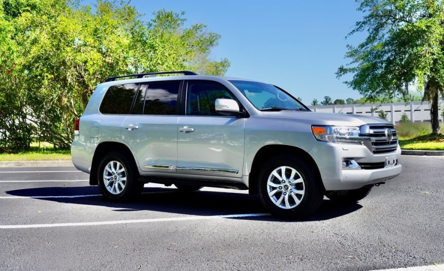 2016 Toyota Land Cruiser 1 OWNER SOUTHERN NO RUST CLEAN