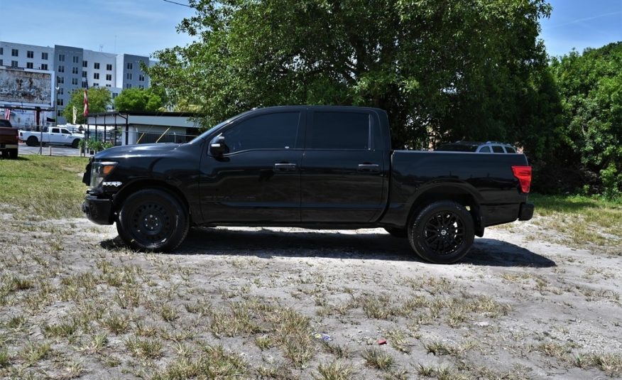 2018 Nissan Titan SV
