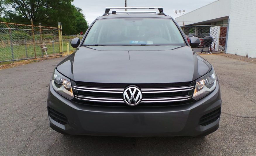 2015 Volkswagen Tiguan SE