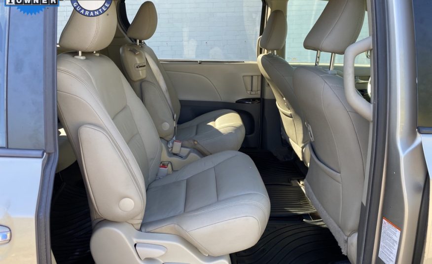 2016 Toyota Sienna XLE