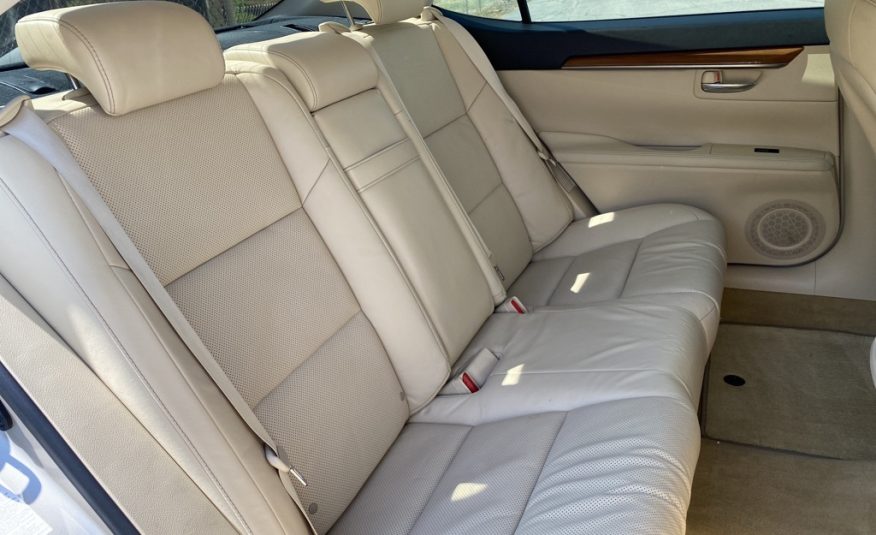2013 Lexus ES 300h