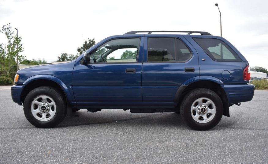 2002 Isuzu Rodeo LS – 35K LOW MILES – 4X4 SUV