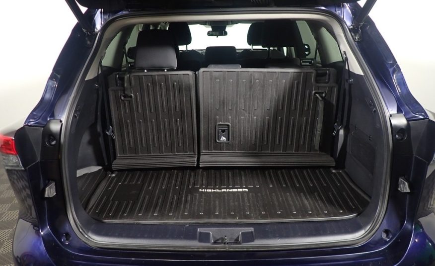 2020 Toyota Highlander LE