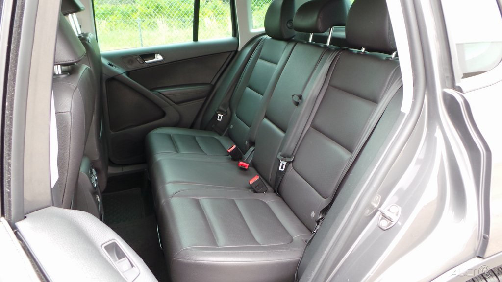 2015 Volkswagen Tiguan SE