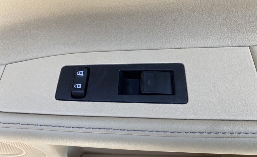 2013 Lexus ES 300h