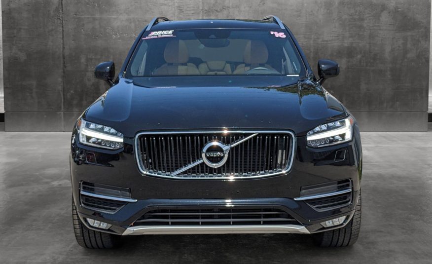 2016 Volvo XC90 T6 Momentum