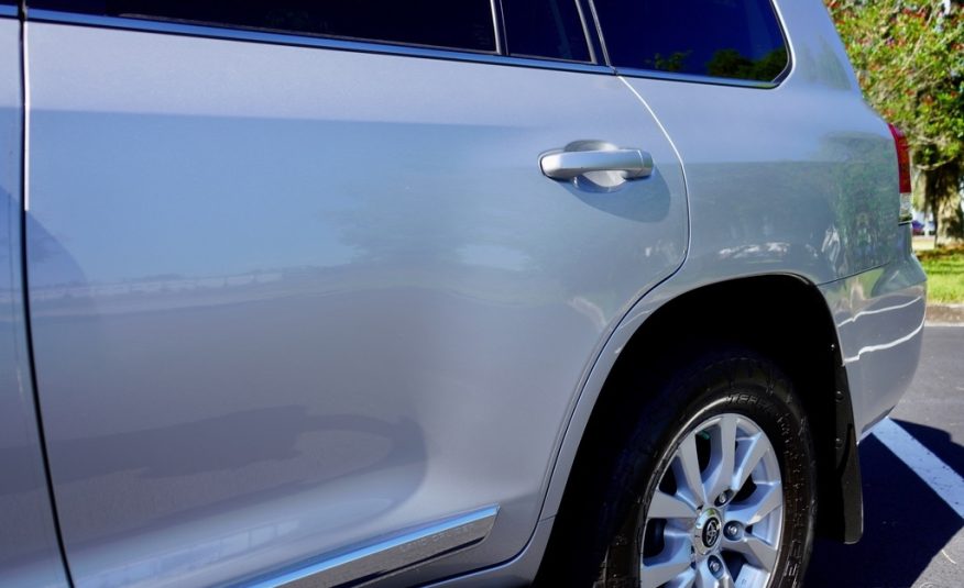 2016 Toyota Land Cruiser 1 OWNER SOUTHERN NO RUST CLEAN