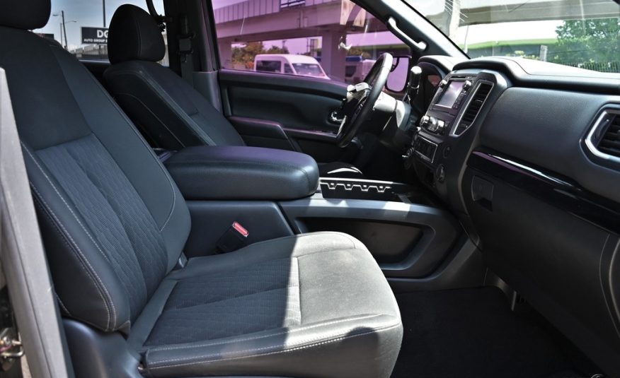 2018 Nissan Titan SV
