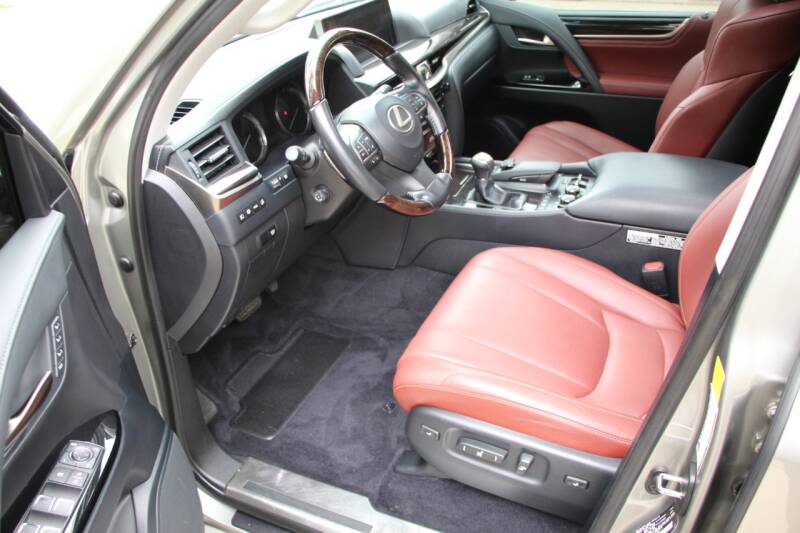 2016 Lexus LX Base AWD 4dr SUV