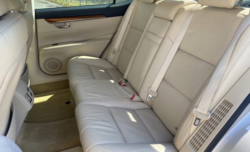 2013 Lexus ES 300h