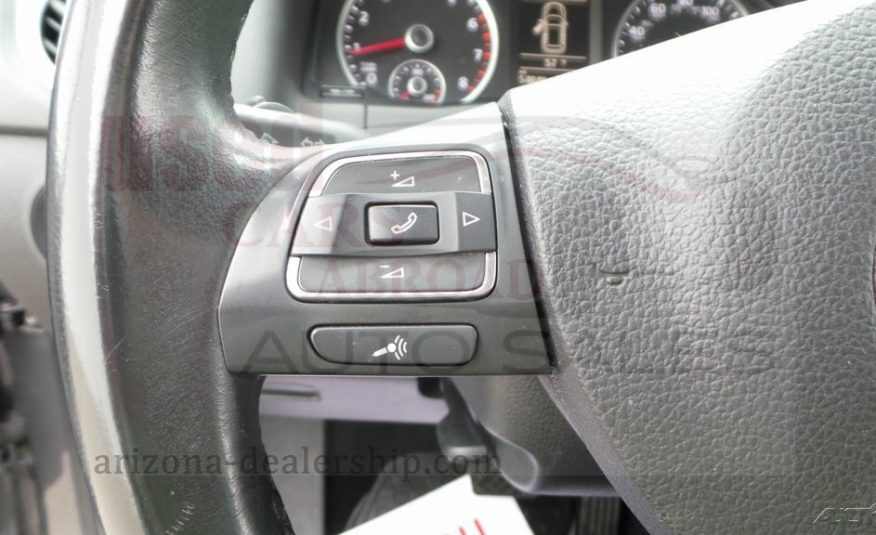 2015 Volkswagen Tiguan SE