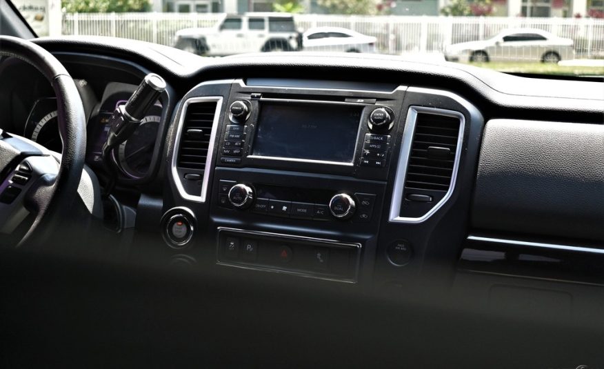 2018 Nissan Titan SV