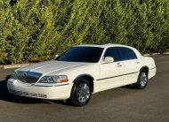 2003 Lincoln Town Car Signature