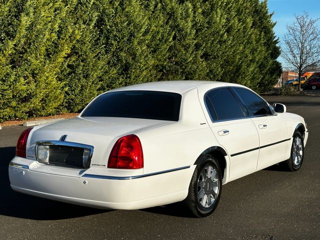 2003 Lincoln Town Car Signature