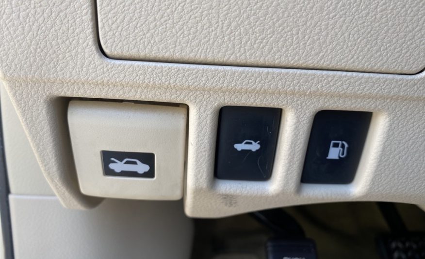 2013 Lexus ES 300h