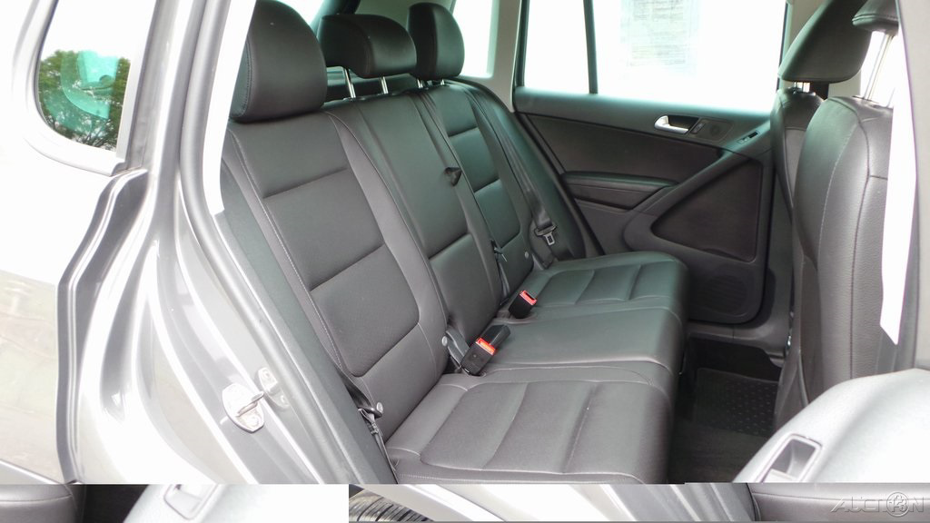 2015 Volkswagen Tiguan SE