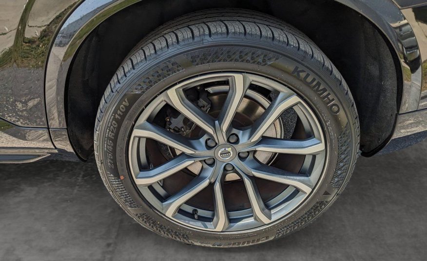 2016 Volvo XC90 T6 Momentum