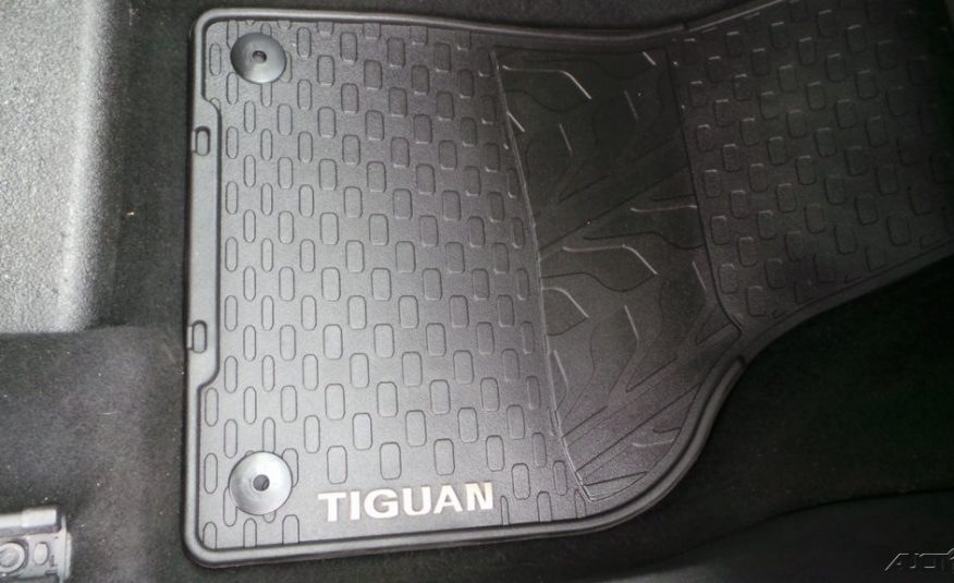 2015 Volkswagen Tiguan SE