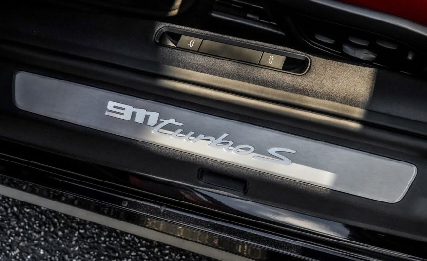 2021 Porsche 911 Turbo S