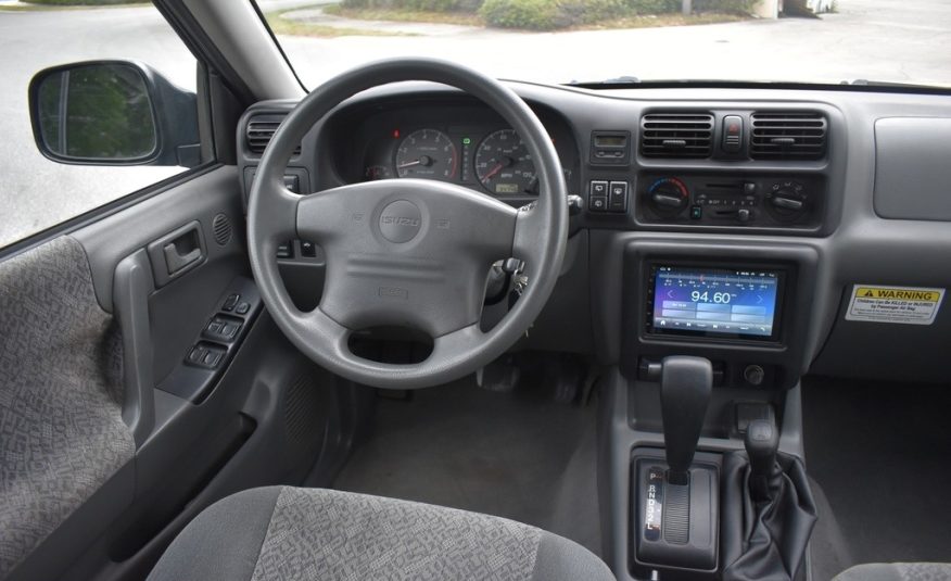 2002 Isuzu Rodeo LS – 35K LOW MILES – 4X4 SUV