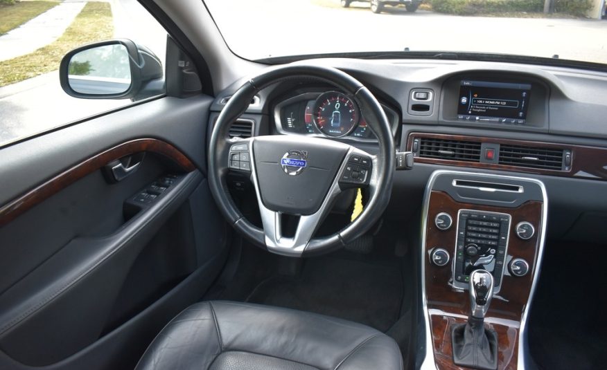 2015 Volvo S80 T6 – PERFORMANCE SEDAN – 25K LOW MILES