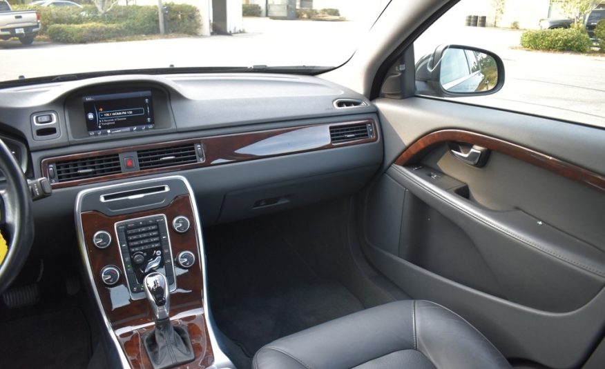 2015 Volvo S80 T6 – PERFORMANCE SEDAN – 25K LOW MILES