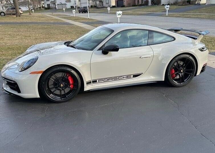 2023 Porsche 911 Carrera GTS