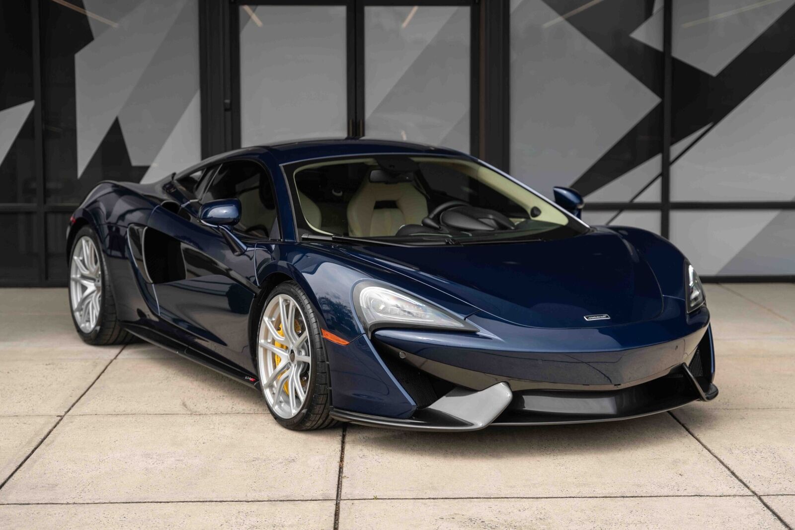 2017 McLaren 570S