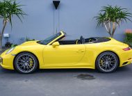 2017 YEL Porsche 911 Carrera 4S