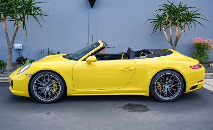 2017 YEL Porsche 911 Carrera 4S